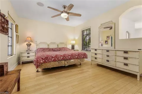 401 Hawser Ln, Naples, FL 34102 photo 38