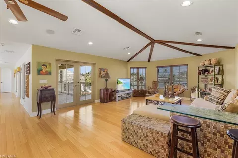 401 Hawser Ln, Naples, FL 34102 photo 36