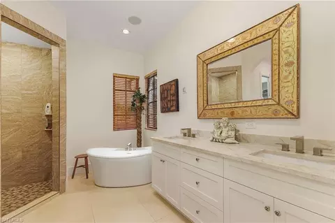 401 Hawser Ln, Naples, FL 34102 photo 33