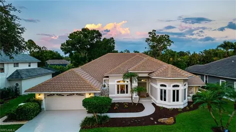 228 Monterey Dr, Naples, FL 34119