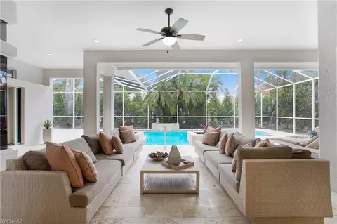 228 Monterey Dr, Naples, FL 34119 photo 4