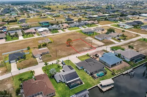 1807 NW 38th Pl, Cape Coral, FL 33993