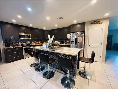 3813 36th St SW, Lehigh Acres, FL 33976
