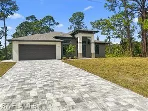 226 Lomax Ave S, Lehigh Acres, FL 33974
