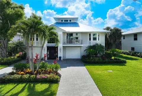 196 Topanga Dr, Bonita Springs, FL 34134