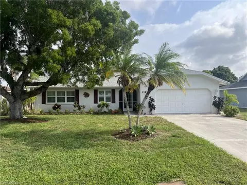 119 Madison Dr, Naples, FL 34110