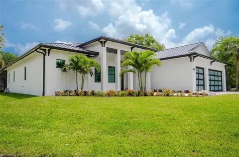 353 Golden Gate Blvd E, Naples, FL 34120 photo 2