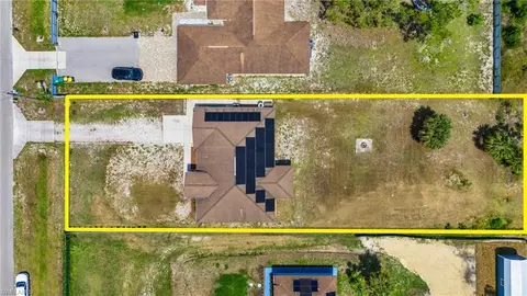 2720 27th Ave NE, Naples, FL 34120
