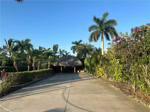13470 Ladyfish Ln, Naples, FL 34114
