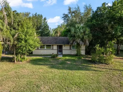 3420 6th Ave NE, Naples, FL 34120