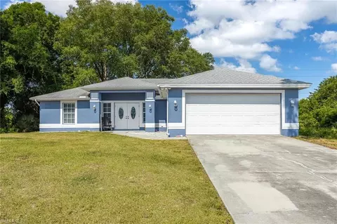 5037 Gunn Cir, Labelle, FL 33935