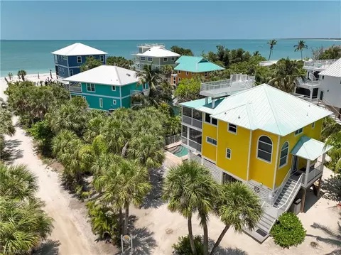 4590 Oro Pesos Ln, Captiva, FL 33924