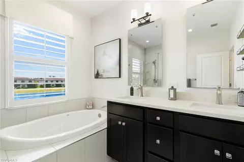 7425 Rockefeller Dr, Naples, FL 34119 photo 19