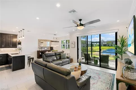 7425 Rockefeller Dr, Naples, FL 34119 photo 3
