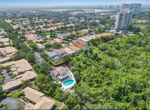 View/Area - 413 Chartwell Pl, Naples, FL 34110 photo 5 of 5