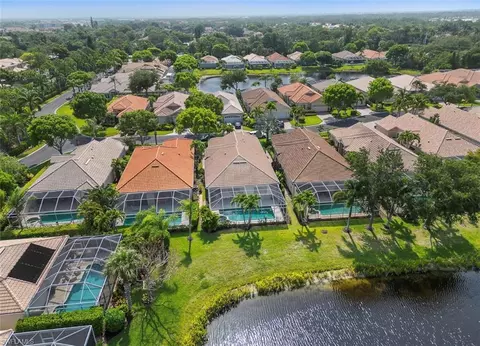 View/Area - 413 Chartwell Pl, Naples, FL 34110 photo 2 of 5