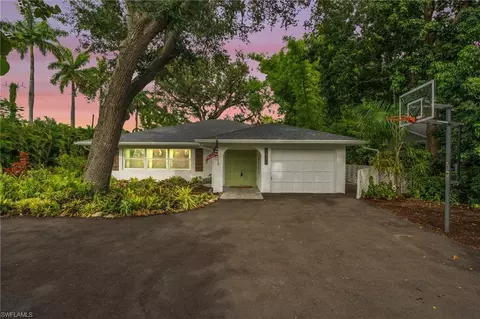 2905 Sunset Rd, Fort Myers, FL 33901