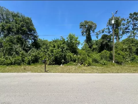 2910 9th St W, Lehigh Acres, FL 33971