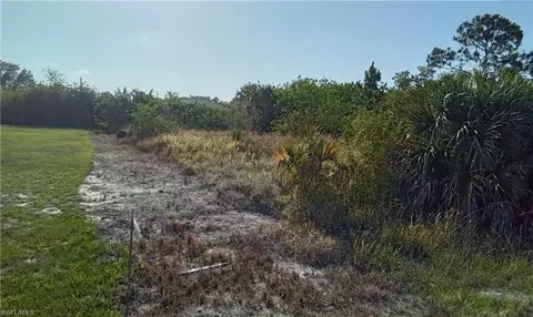 2507-2507 Daniel Ave N, Lehigh Acres, FL 33971