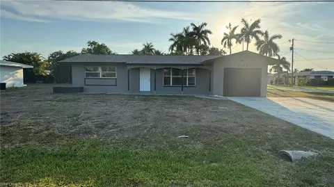 5406 Bayshore Ave, Cape Coral, FL 33904