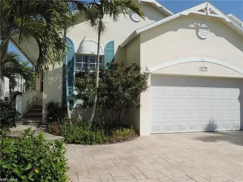 6078 Waterway Bay Dr, Fort Myers, FL 33908