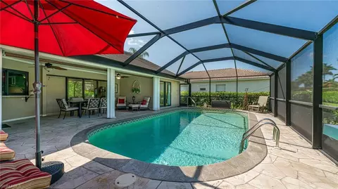 190 Muirfield Cir, Naples, FL 34113