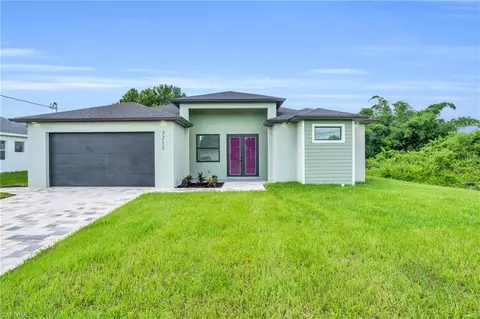 3211 24th St SW, Lehigh Acres, FL 33976