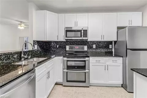 4117 Bellasol Cir #111, Fort Myers, FL 33916