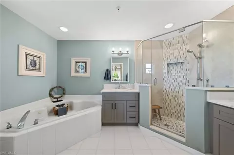 Bath - 9087 Michael Cir UNIT 2, Naples, FL 34113 photo 3 of 4