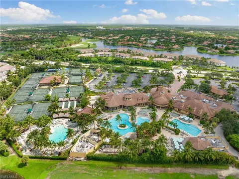 View/Area - 9087 Michael Cir UNIT 2, Naples, FL 34113 photo 6 of 8