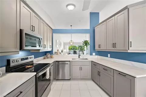 Kitchen - 9087 Michael Cir UNIT 2, Naples, FL 34113 photo 2 of 4