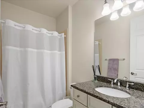 Bath - 13548 White Crane Pl, Estero, FL 33928 photo 3 of 3