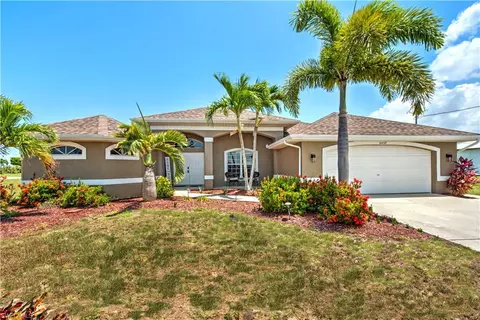 3437 Gulfstream Pkwy, Cape Coral, FL 33993