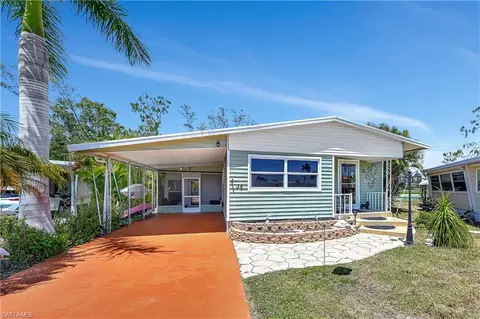 38 San Remo Cir, Naples, FL 34112