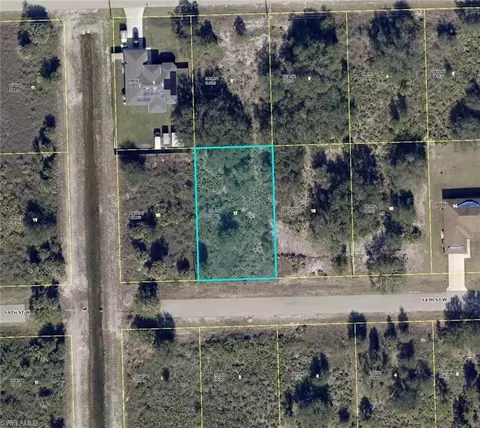 2520 58th St W, Lehigh Acres, FL 33971