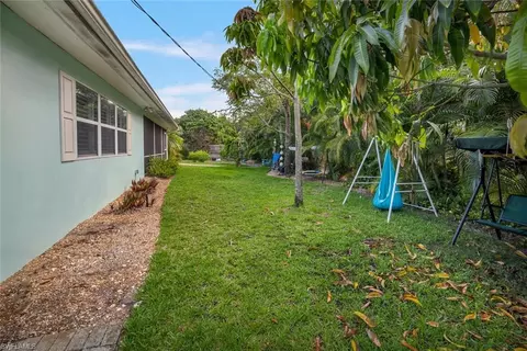 Exterior - 1600 Mandarin Rd, Naples, FL 34102 photo 4 of 5