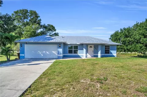 103 Teakwood Ct, Lehigh Acres, FL 33974