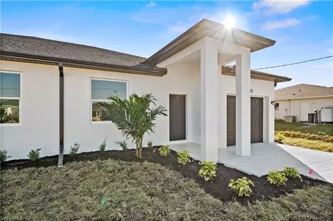 1115-1117 Circle Dr, Lehigh Acres, FL 33973