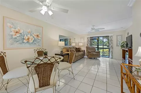 4266 27th Ct SW #102, Naples, FL 34116