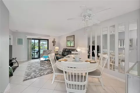 4257 27th Ct SW #101, Naples, FL 34116