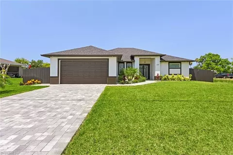 430 NE 5th Pl, Cape Coral, FL 33909