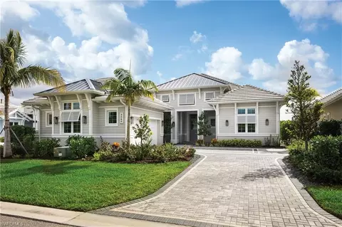 3260 Kumamoto Ln, Naples, FL 34114