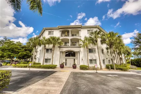 1100 Pine Ridge Rd #B104, Naples, FL 34108