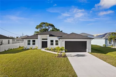 703 NW 2nd Ln, Cape Coral, FL 33993