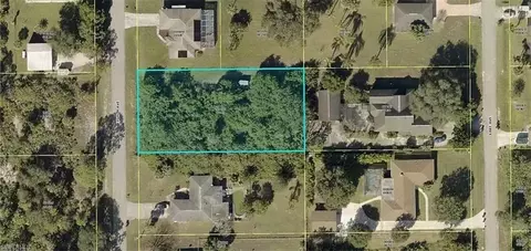 418 8th Ave, Lehigh Acres, FL 33972