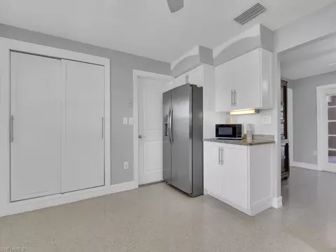 249 Pinehurst Cir, Naples, FL 34113 photo 13