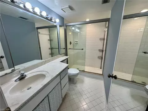 Bath - 1748 Bald Eagle Dr #508-C, Naples, FL 34105 photo 1 of 2