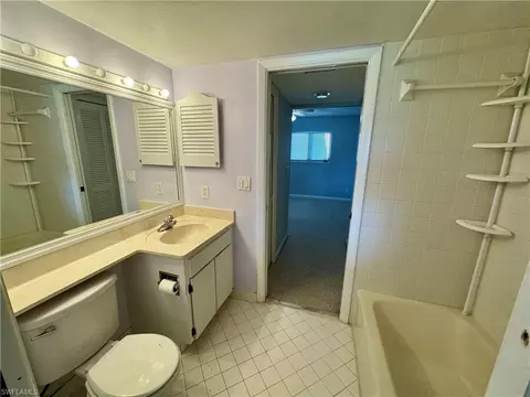 Bath - 1748 Bald Eagle Dr #508-C, Naples, FL 34105 photo 2 of 2