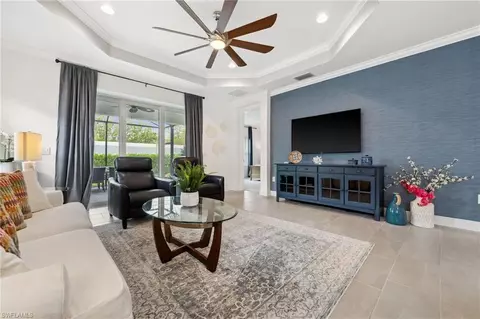 2353 Ariane Dr, Naples, FL 34112 photo 4