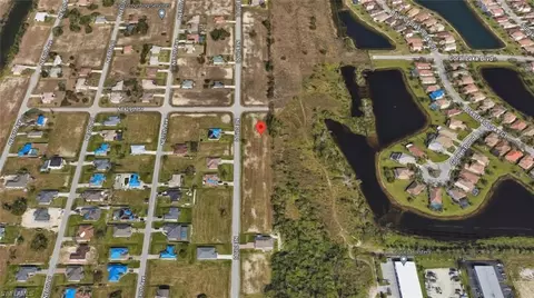 2825 NE 7th Pl, Cape Coral, FL 33909